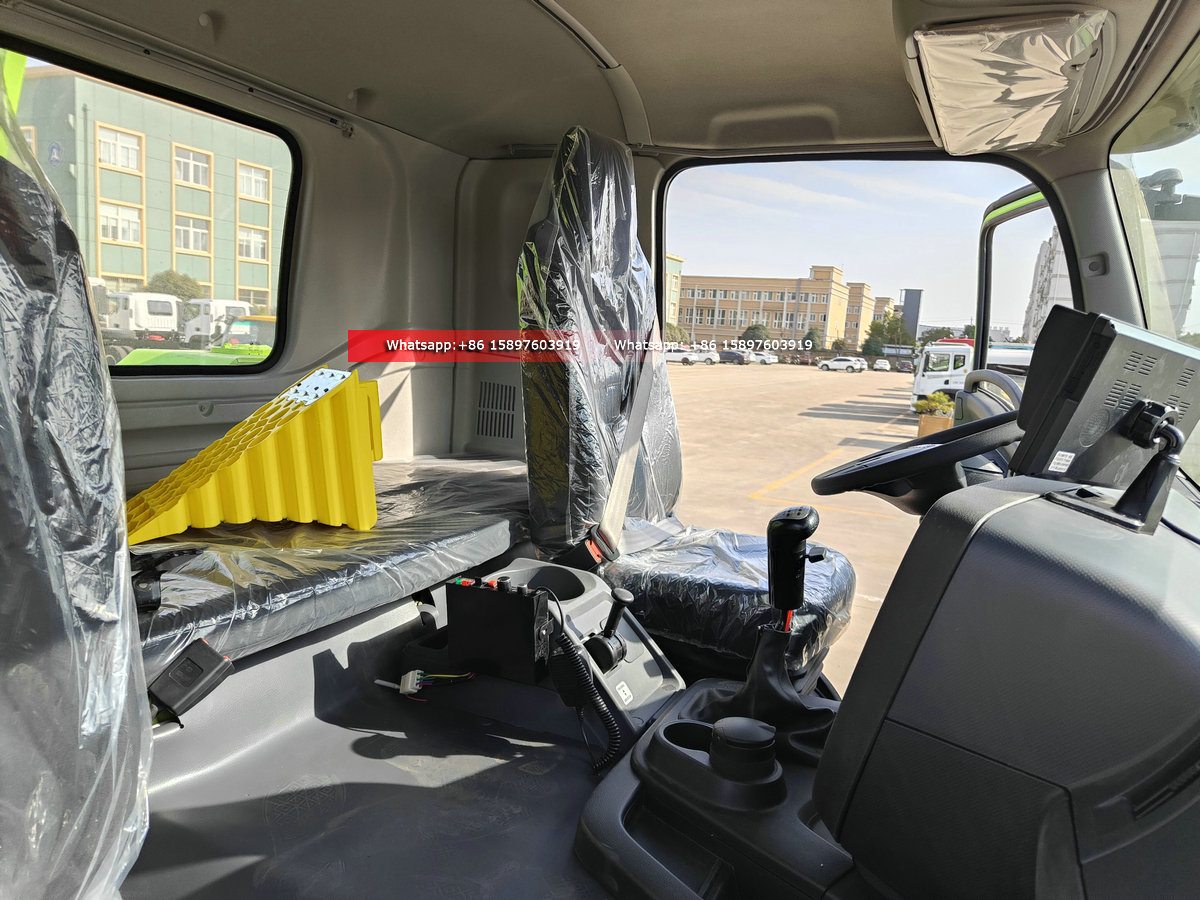 Heavy Duty 8x4 ISUZU GIGA 40T 360 Degree Wrecker Truck
