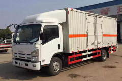 8Tons ISUZU 700P Van Body Truck 190HP