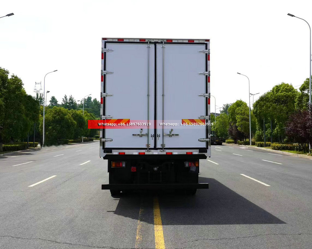 Brand New ISUZU GIGA VC61 5X Refrigerated Truck 7.8meter