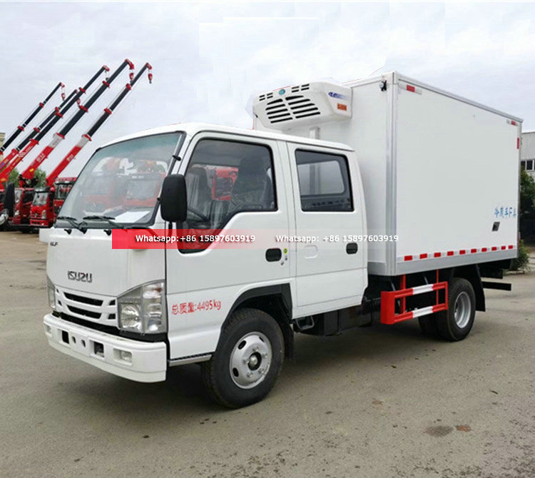 Small ISUZU Double Cabin Refrigerated Truck 98HP 120HP