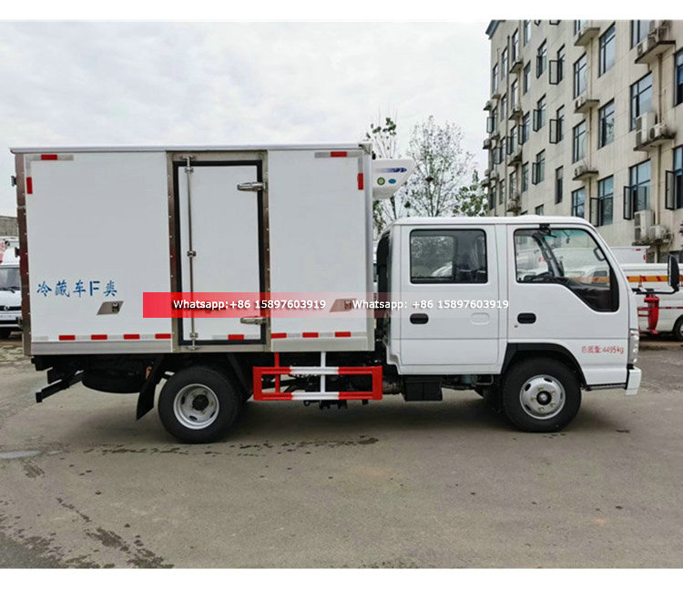 Small ISUZU Double Cabin Refrigerated Truck 98HP 120HP