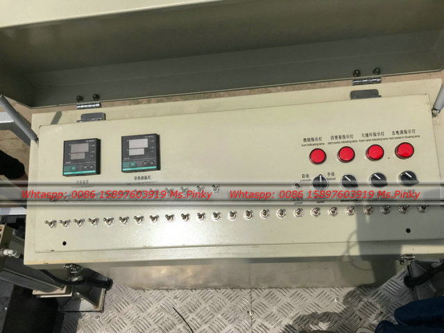 ISUZU NKR 4KB asphalt distributor truck 4000Liters