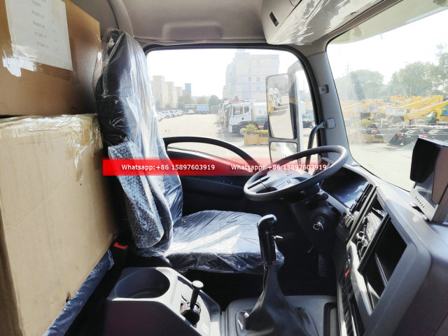 6Wheels ISUZU GIGA 4X 205HP High Altitude Operation Truck 45m Telescopic Booms