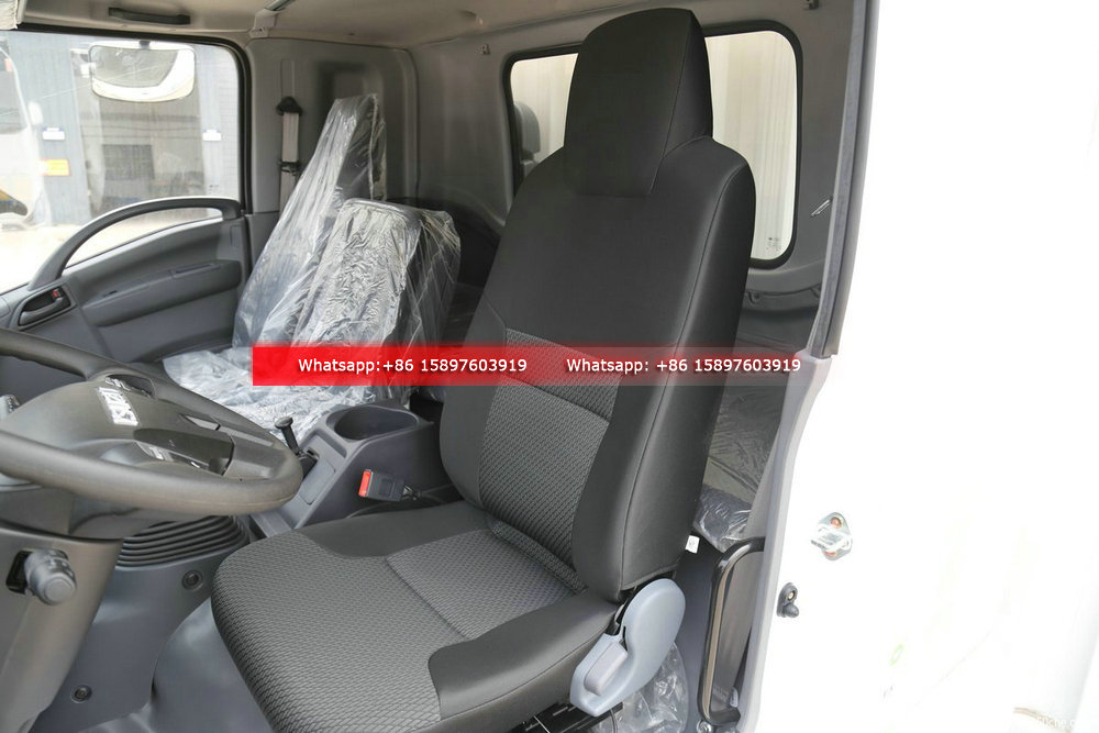 6Wheels ISUZU GIGA 4X 205HP High Altitude Operation Truck 45m Telescopic Booms
