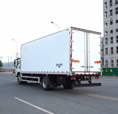 6Wheels Brand New ISUZU GIGA 4X 205HP Refrigerated Truck 45m3 Cooking Room 7.6m With Thermo King Cooling Unit