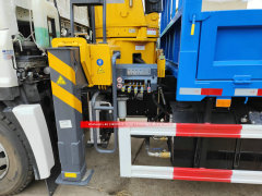 10Wheels ISUZU GIGA Truck Mounted With 12 Tons Crane XCMG SQS300