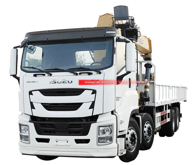 12Wheels ISUZU VC66 GIGA Cargo Truck Mounted With Crane XCMG 16000KGS Loading Capacity SPS400