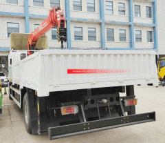 4x2 ISUZU GIGA 4X Cargo Lorry Truck With Sany Palfinger Crane SPS16000 Crane 7 Tons Loading capacity