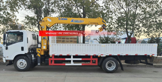 190HP ISUZU Truck Mounted With Crane 5Tons XCMG SQS125-4
