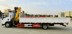 190HP ISUZU ELF Truck Mounted Crane SQZ132 6.3T Folading Boom Crane