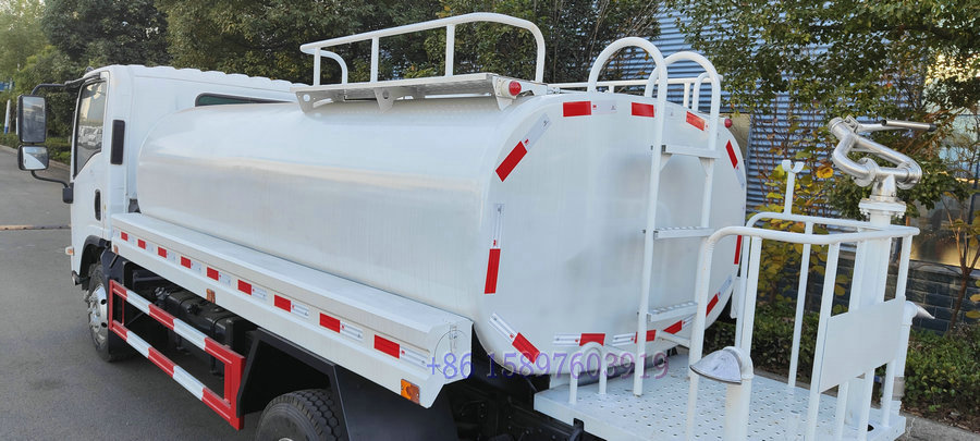 6Tons Isuzu KV100 Stainless Steel Water Truck