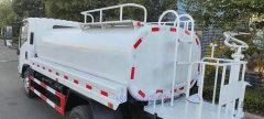 6Tons Isuzu KV100 Stainless Steel Water Truck
