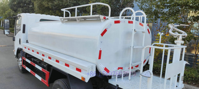 6Tons Isuzu KV100 Stainless Steel Water Truck