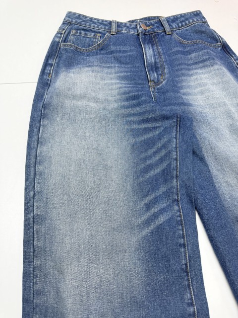 Denim Rígido C28-7 | Conforto Luxuoso Encontra Inovação Sustentável