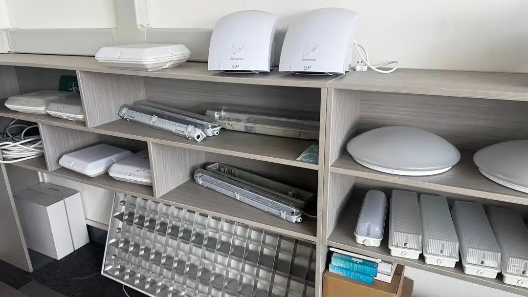 Commercial hand dryer and LED ceiling light samples at Kocurnsiy facility