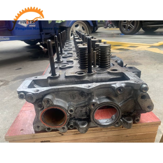 Kubota V2607 Cylinder Head Assy,Pangolin Parts