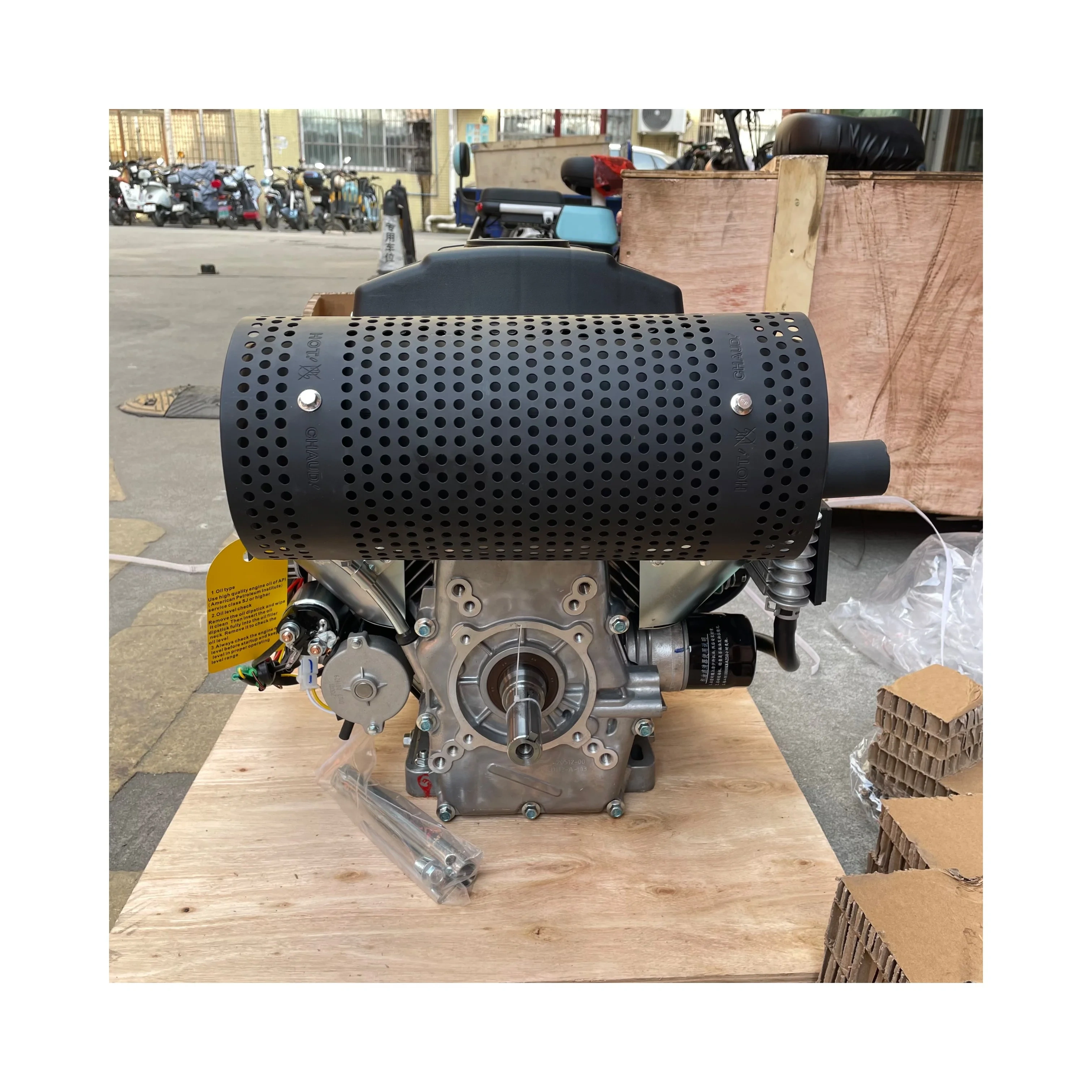 670CC 2V78 Horizontal Shaft V-type Twin Cylinder Petrol Engine for RATO,Pangolin Parts