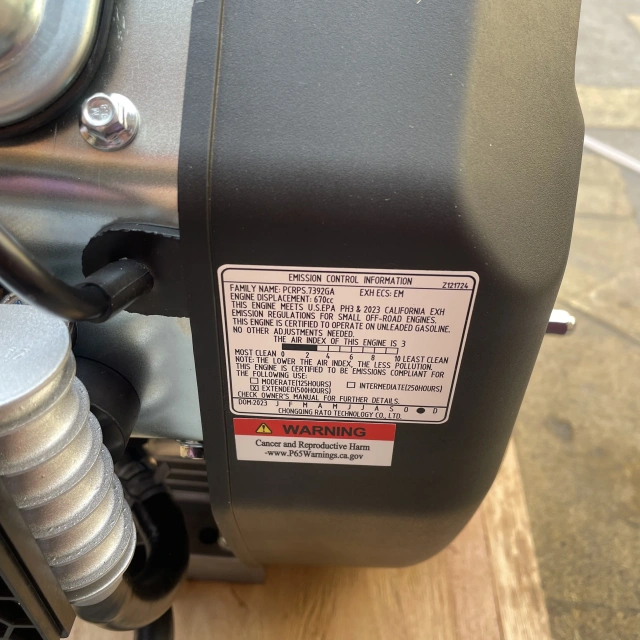 670CC 2V78 Horizontal Shaft V-type Twin Cylinder Petrol Engine for RATO,Pangolin Parts