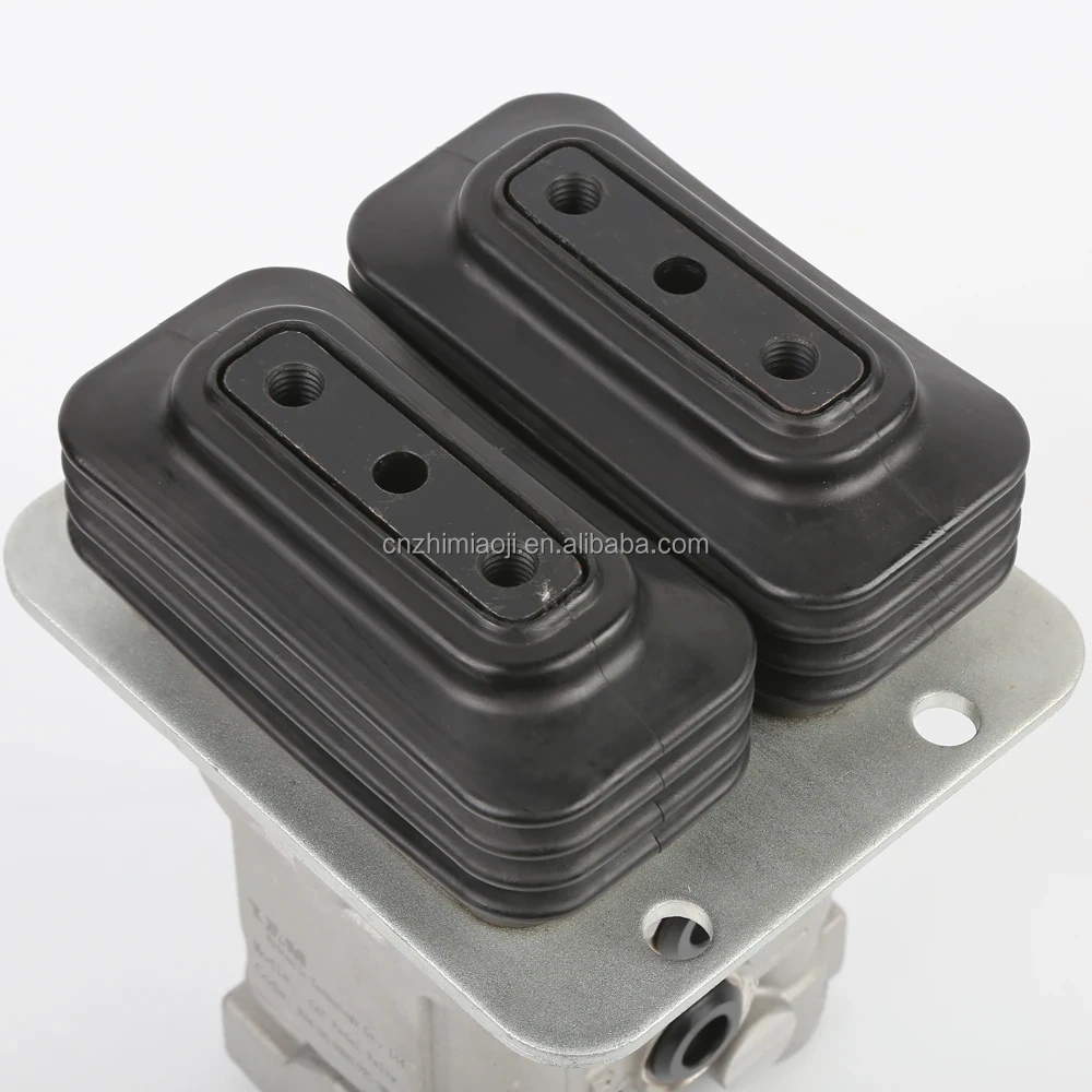 Hydraulic 7 Holes Pilot Valve Excavator Valve Foot Pedal for Cat E320,Pangolin Parts