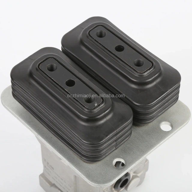 Hydraulic 7 Holes Pilot Valve Excavator Valve Foot Pedal for Cat E320,Pangolin Parts