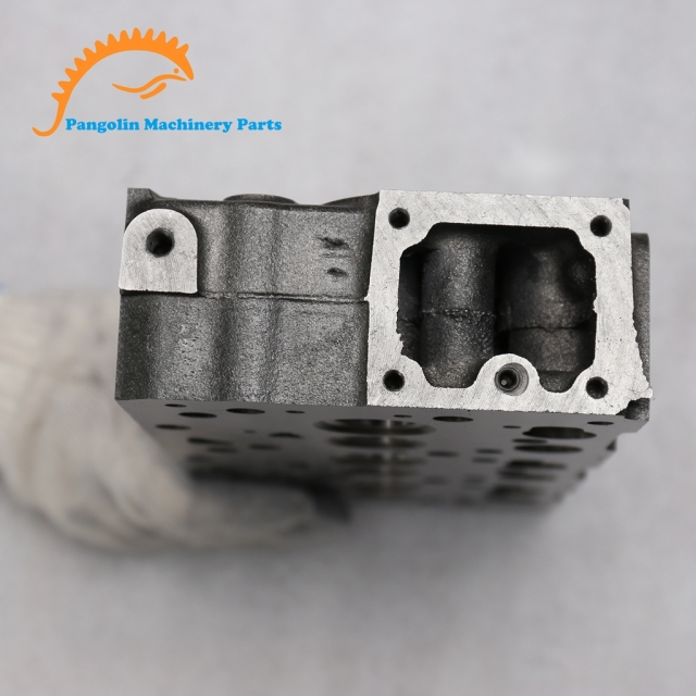 Excavator Part D902 D905 Engine Cylinder Head 16022-03040 16022-03043 16022-03044 Excavator Cylinder Head for Kubota,Pangolin Parts