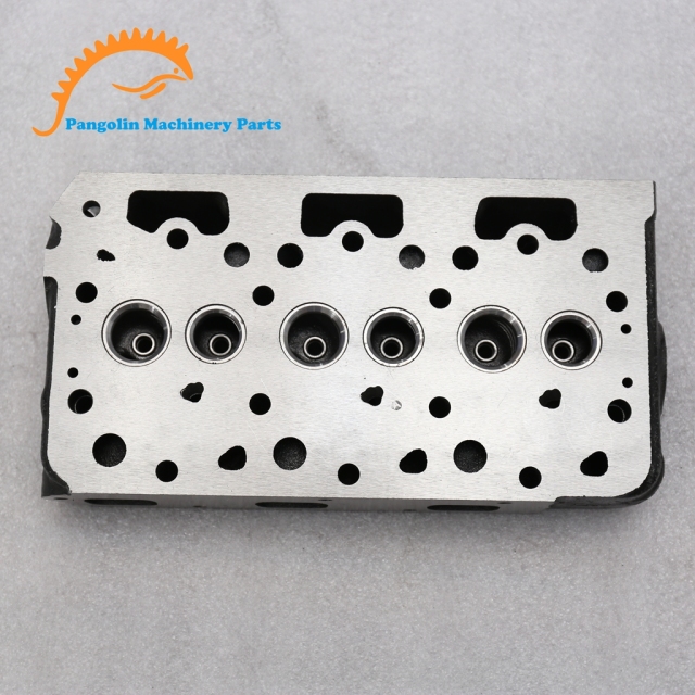 Tractors Engine Part 16689-03049  D722 Cylinder Head for Kubota,Pangolin Parts