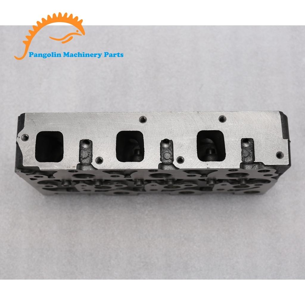 Excavator Parts D1102 Engine Cylinder Head for Kubota,Pangolin Parts