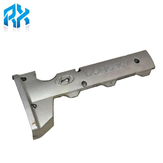 Cover rocker center ENGINE PARTS 22405-23530 For HYUNDAi Elantra 2000 - 2006