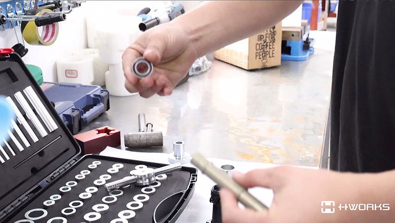 Entfernung des zweiten Lagers