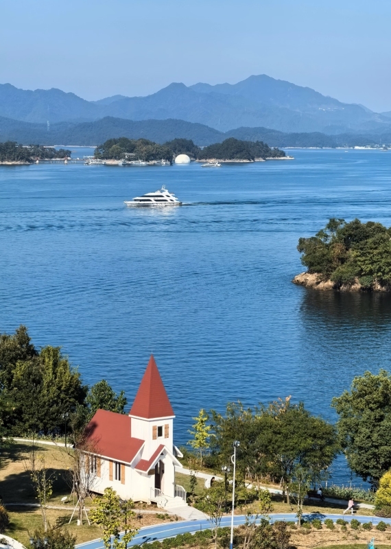 East China - Hangzhou West Lake | Wuzhen | Nanxun | Xitang 4-day 3-night special offer tour