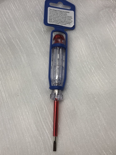 Clip-On Voltage Tester Pen – Non-Contact Detection with LED