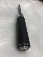 Dual-ended electrician voltage tester: silent operation, with red LED lighting