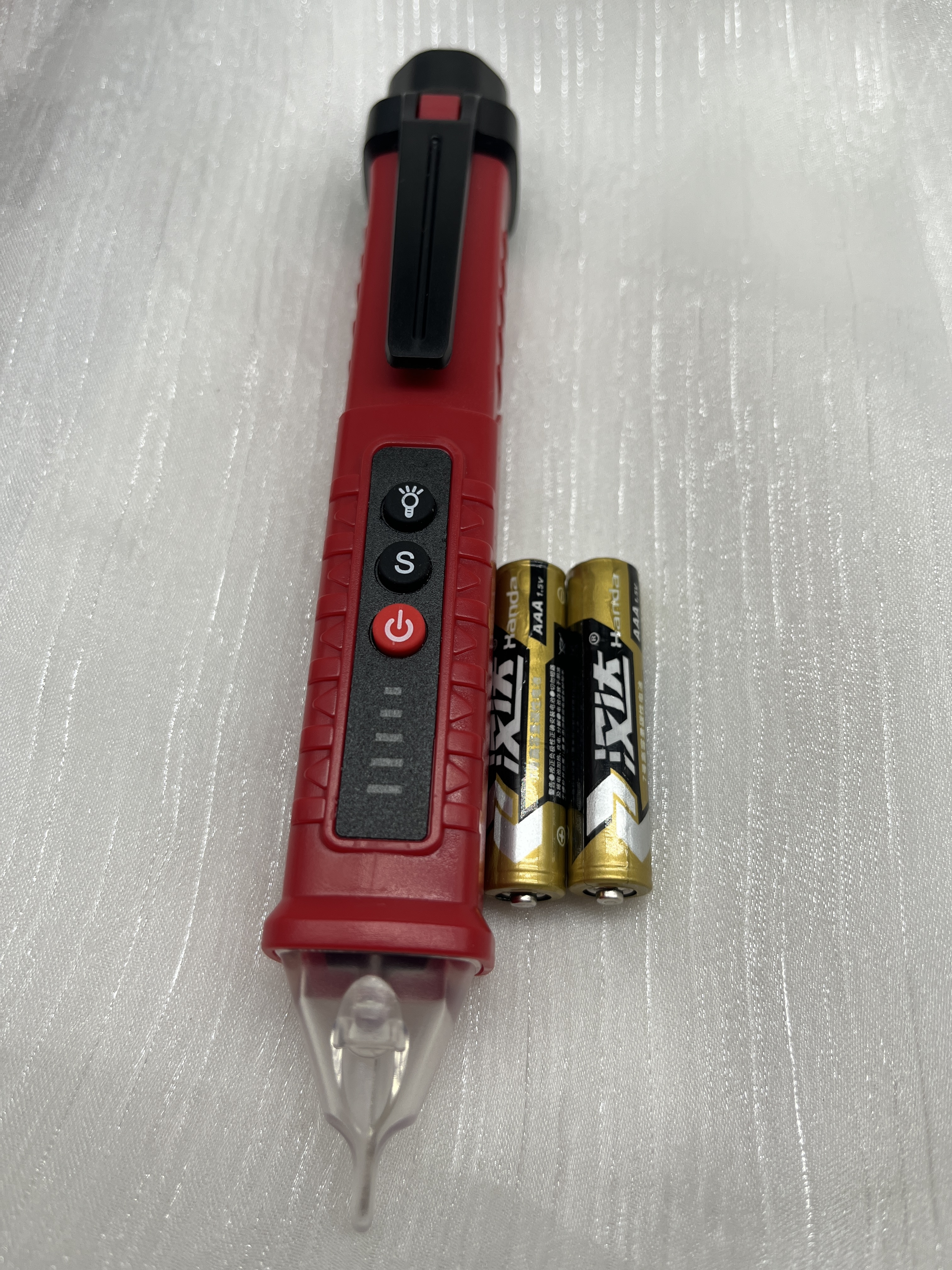 SmartVoice Alert Pro: Red-Handled Voltage Detector for Precision Electrical Diagnostics