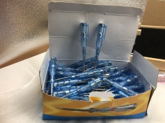 Basic Blue Voltage Tester – Cheap and Effective