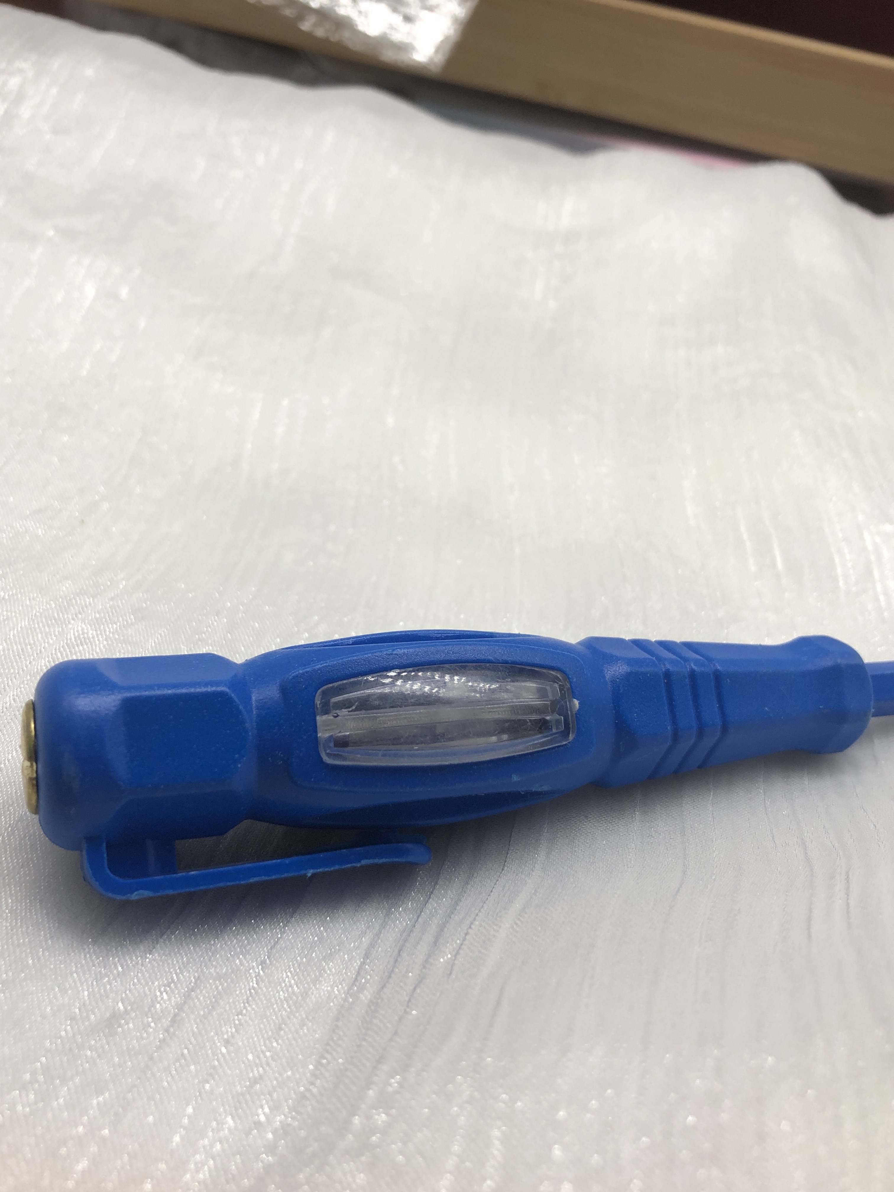 LED new rubber coated red light test pencil screwdriver induction breakpoint detection