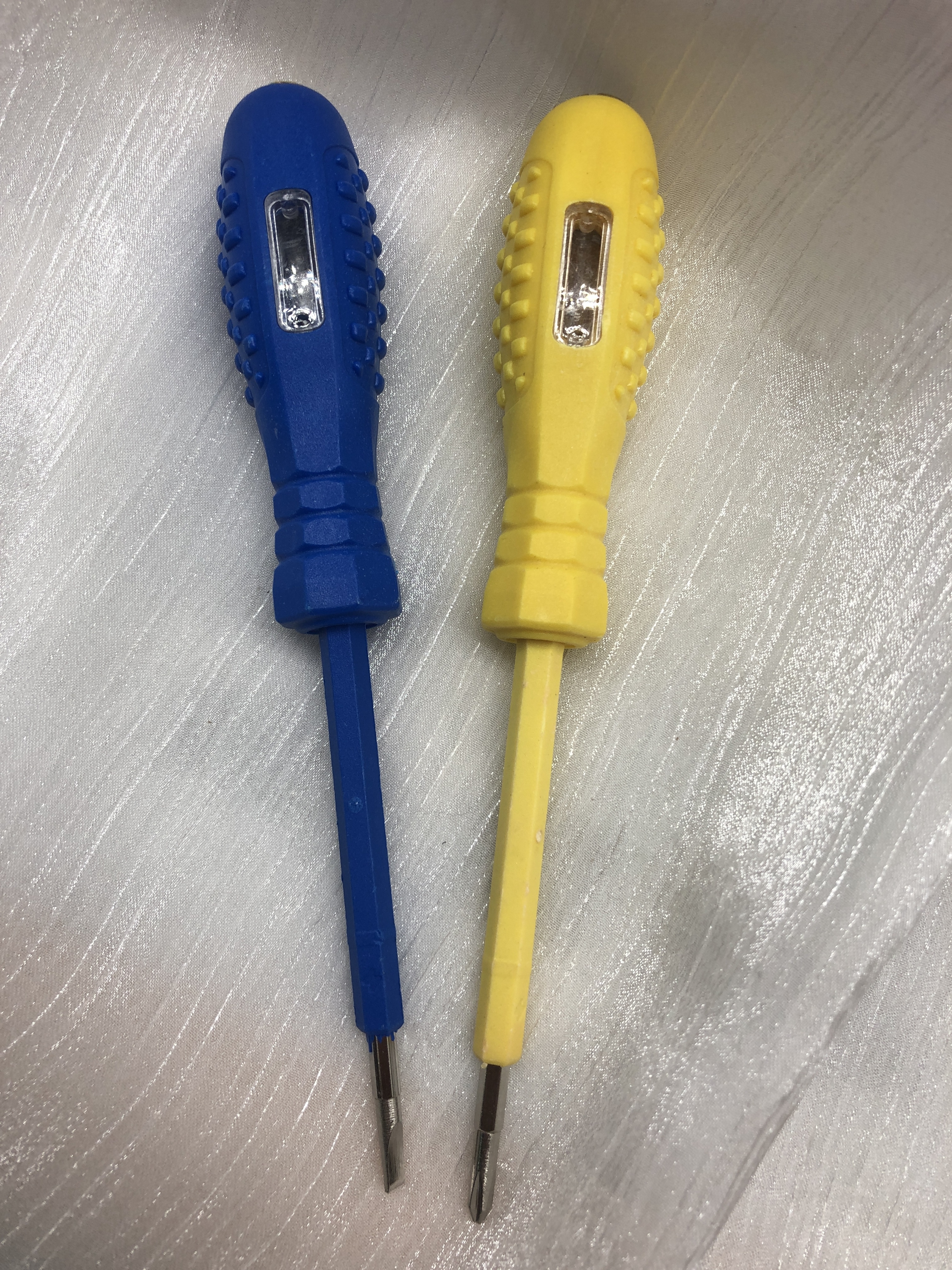 LED new rubber coated red light test pencil screwdriver induction breakpoint detection