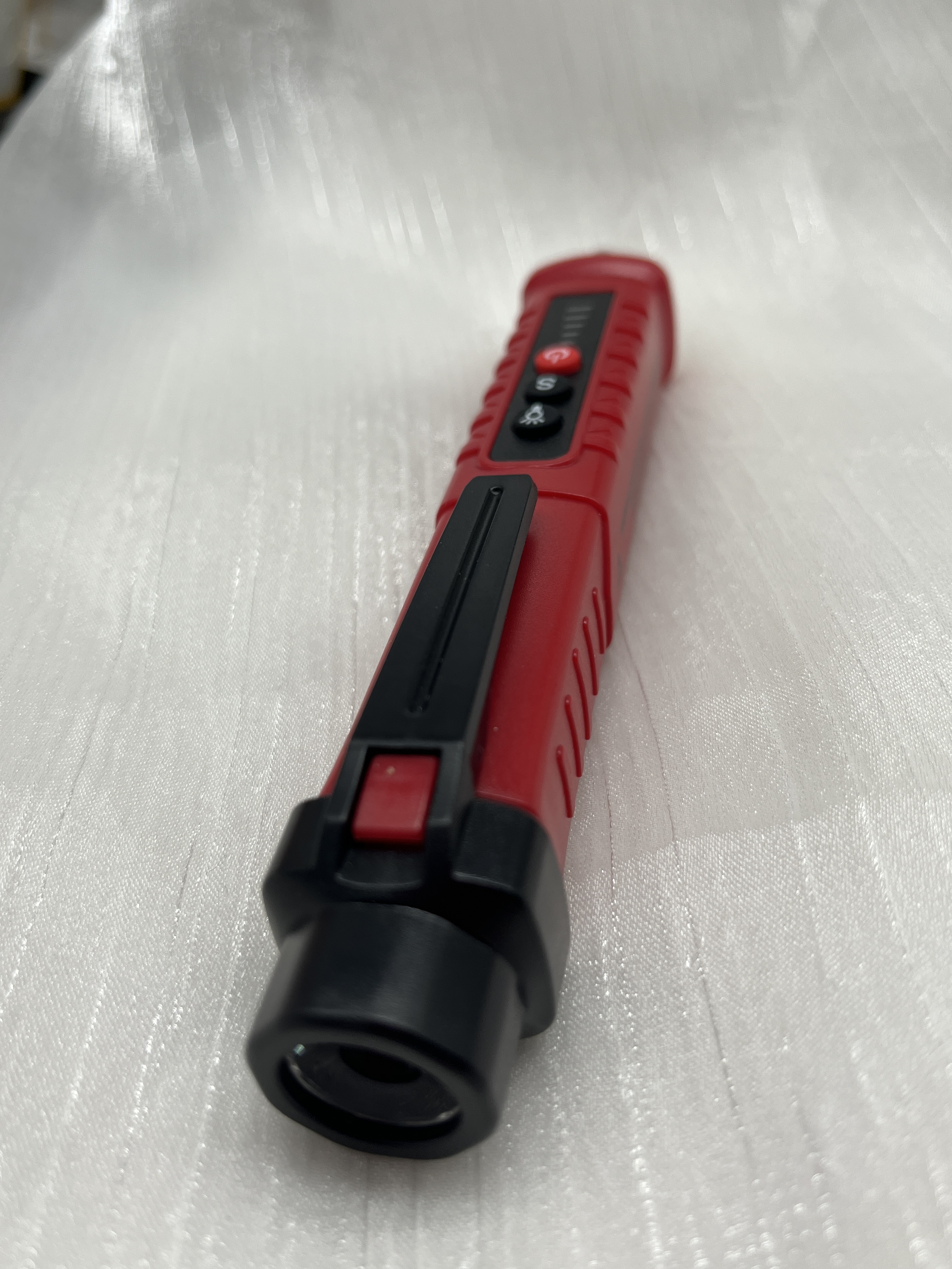 Red Battery-Powered Voice Announcing Smart Highlighter Voltage Tester Pen with Digital Display