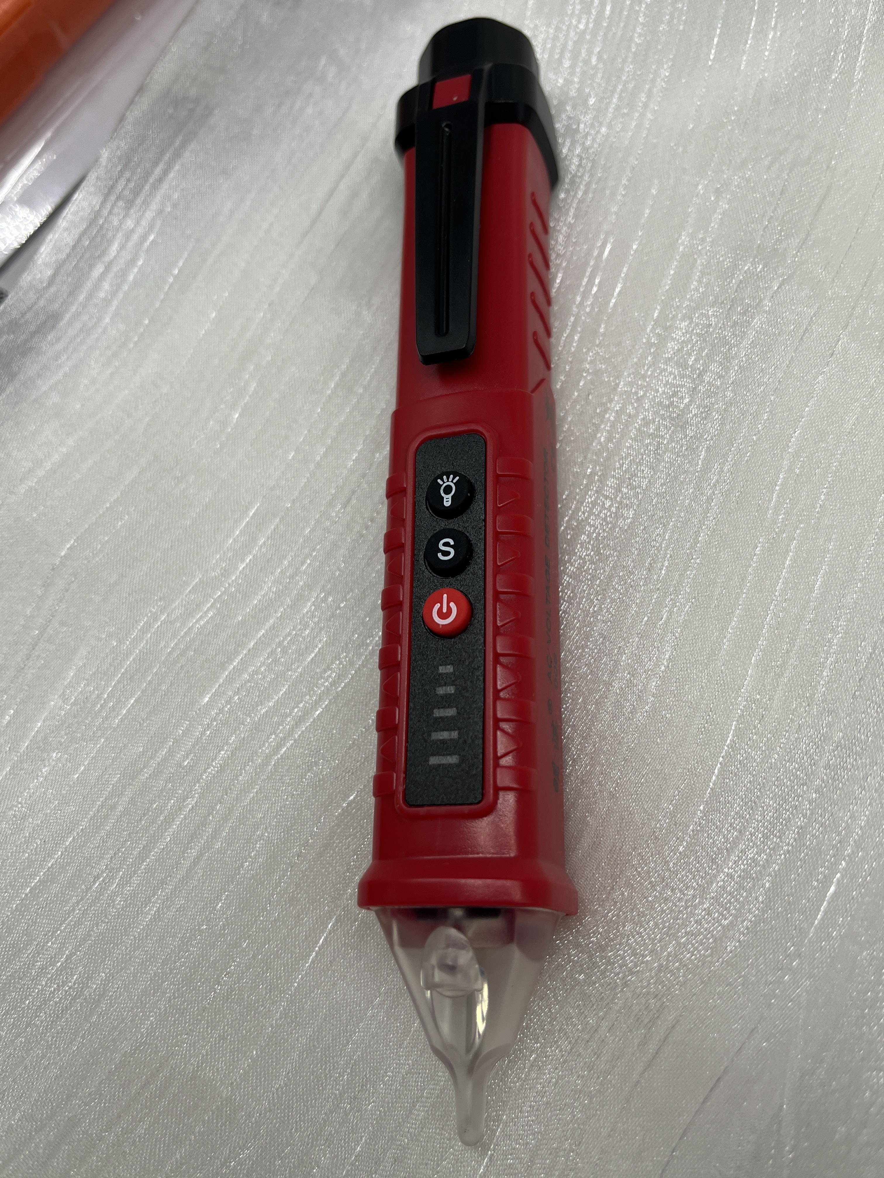 Red Battery-Powered Voice Announcing Smart Highlighter Voltage Tester Pen with Digital Display