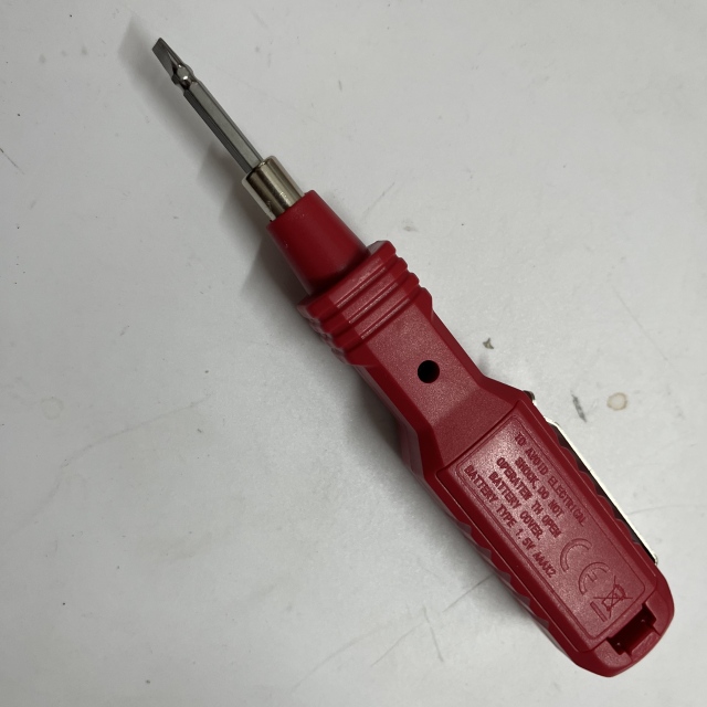 Intelligent non-contact voltage tester with audible and visual alarm function – a multi-functional AC/DC circuit breaker finder suitable for home circuit testing.