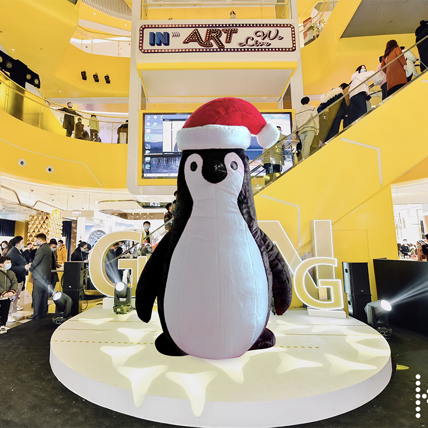 Wello 2m Oversized Inflatable Holiday Cheer-Penguin-Giant Inflatable Penguin - Perfect Holiday Decoration