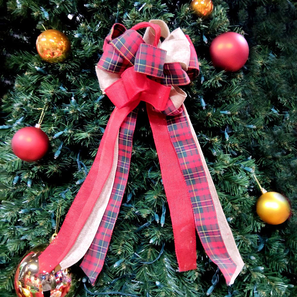 Charming Rustic Plaid Christmas Bow - Perfect for Holiday Decor