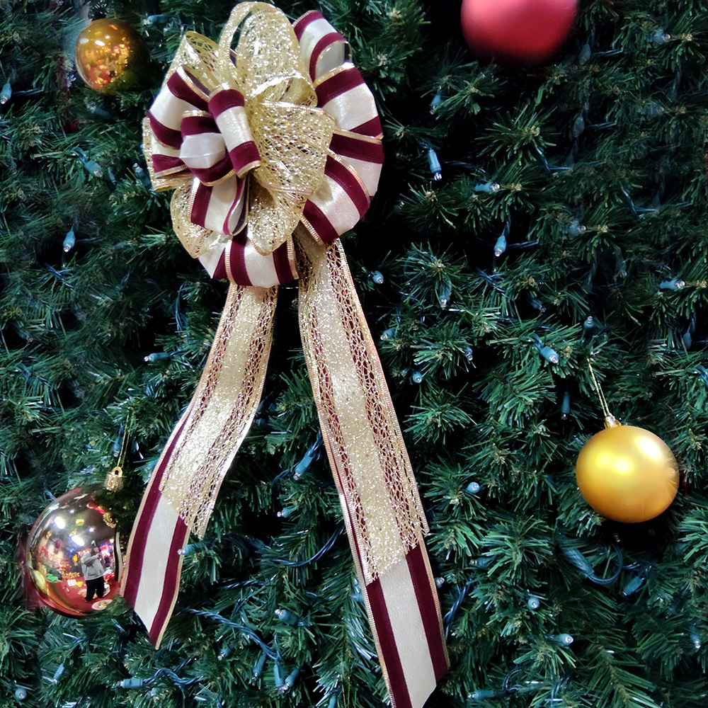 Luxurious Gold Christmas Bow - Perfect for Holiday Decorations