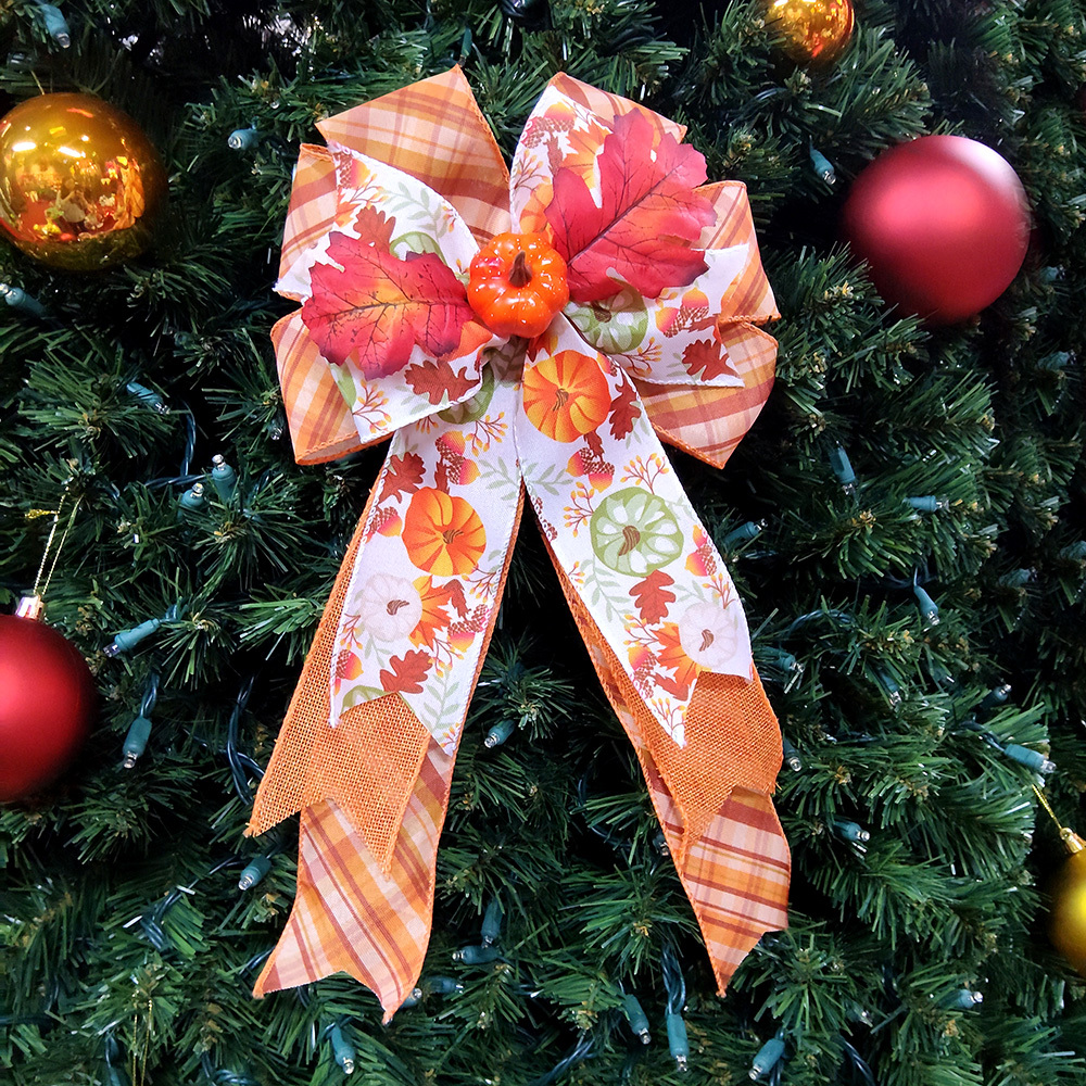 Autumn Pumpkin & Red Leaf Plaid Bow | Rustic Fall-Themed Christmas Decoration for Wreaths, Gifts & Mantel Ornaments (Textured Fabric with Metallic Gold Accents)