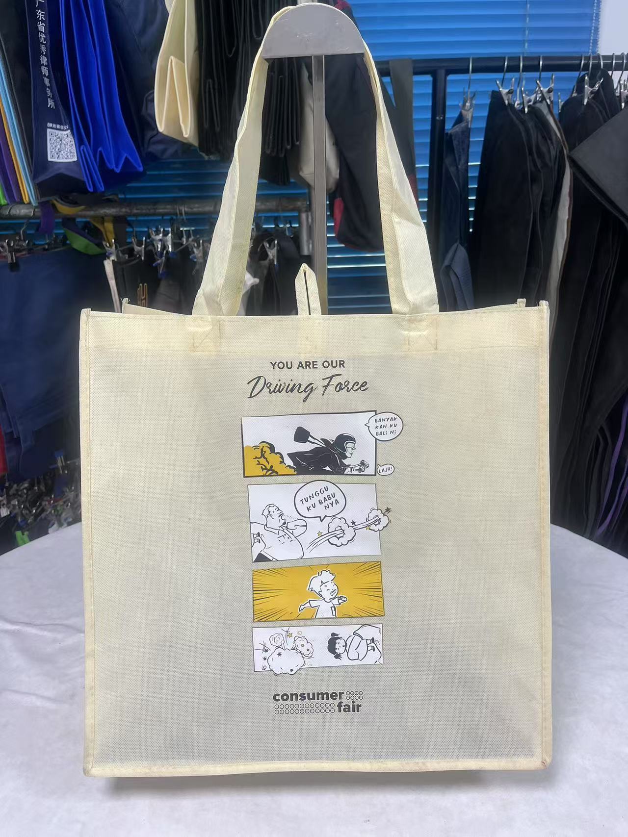 Non-woven shopping bag