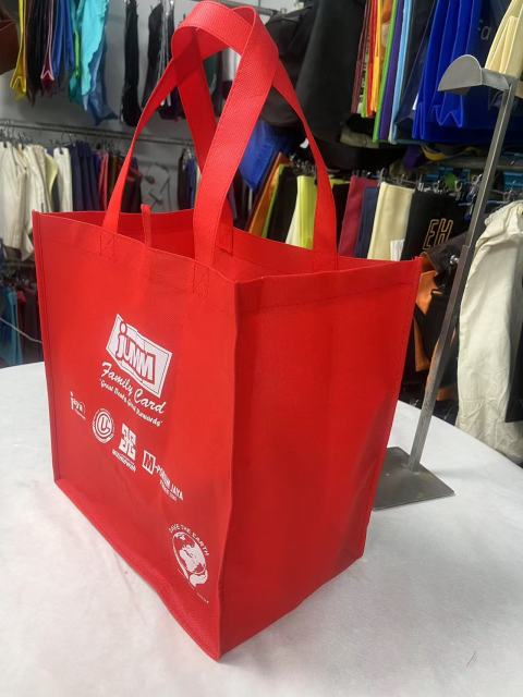 Non-woven shopping bag