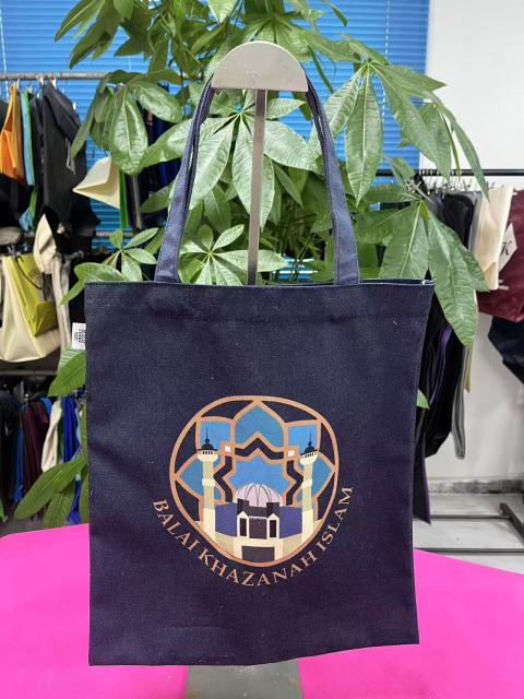 Flat canvas bag