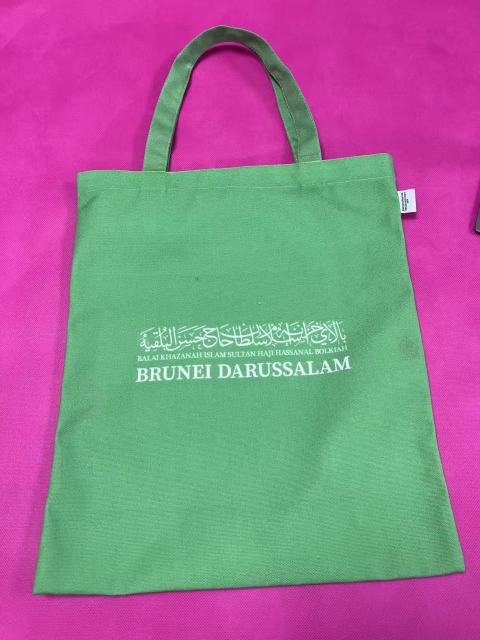 Flat canvas bag