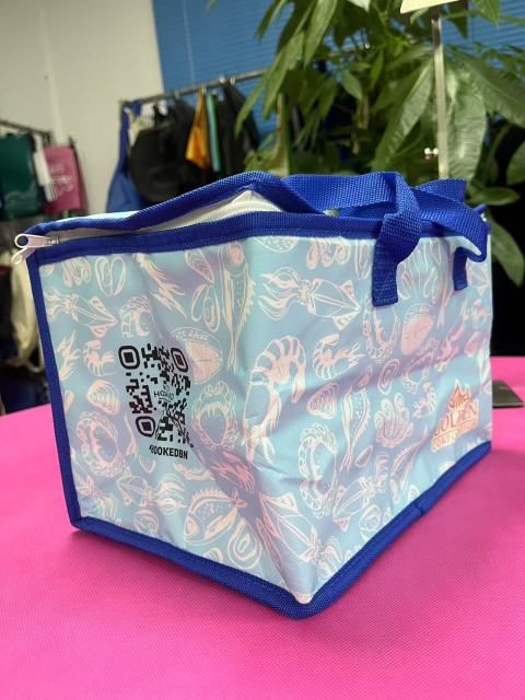 Non-woven film aquatic insulation bag