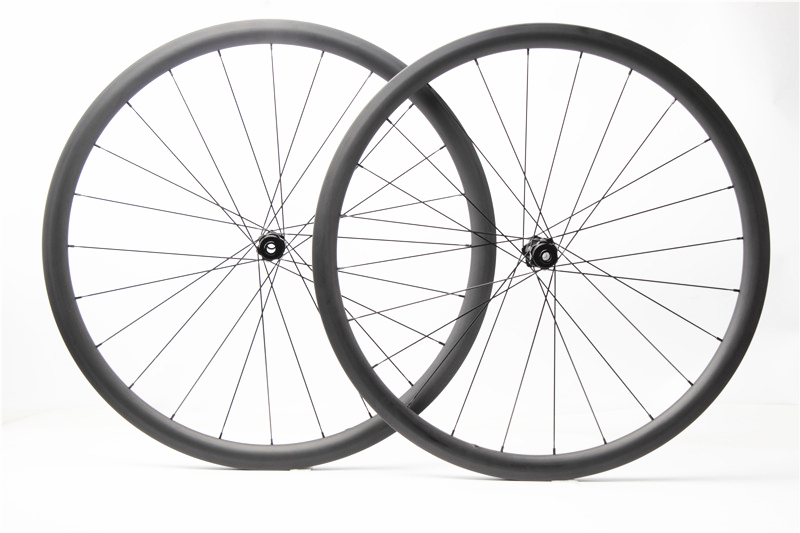 Feder 27mm / 28mm(wide) DT Swiss 240 EXP built tubeless wheel set
