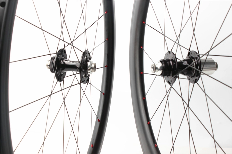 Kaze Disc 28mm(wide) Chris King R45 built tubeless wheel set 24H/24H